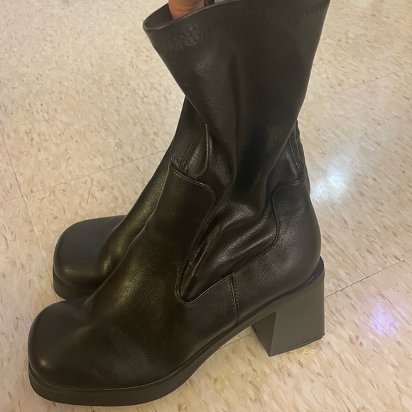 ASOS Square Toe Black Boots - Picture 3 of 4